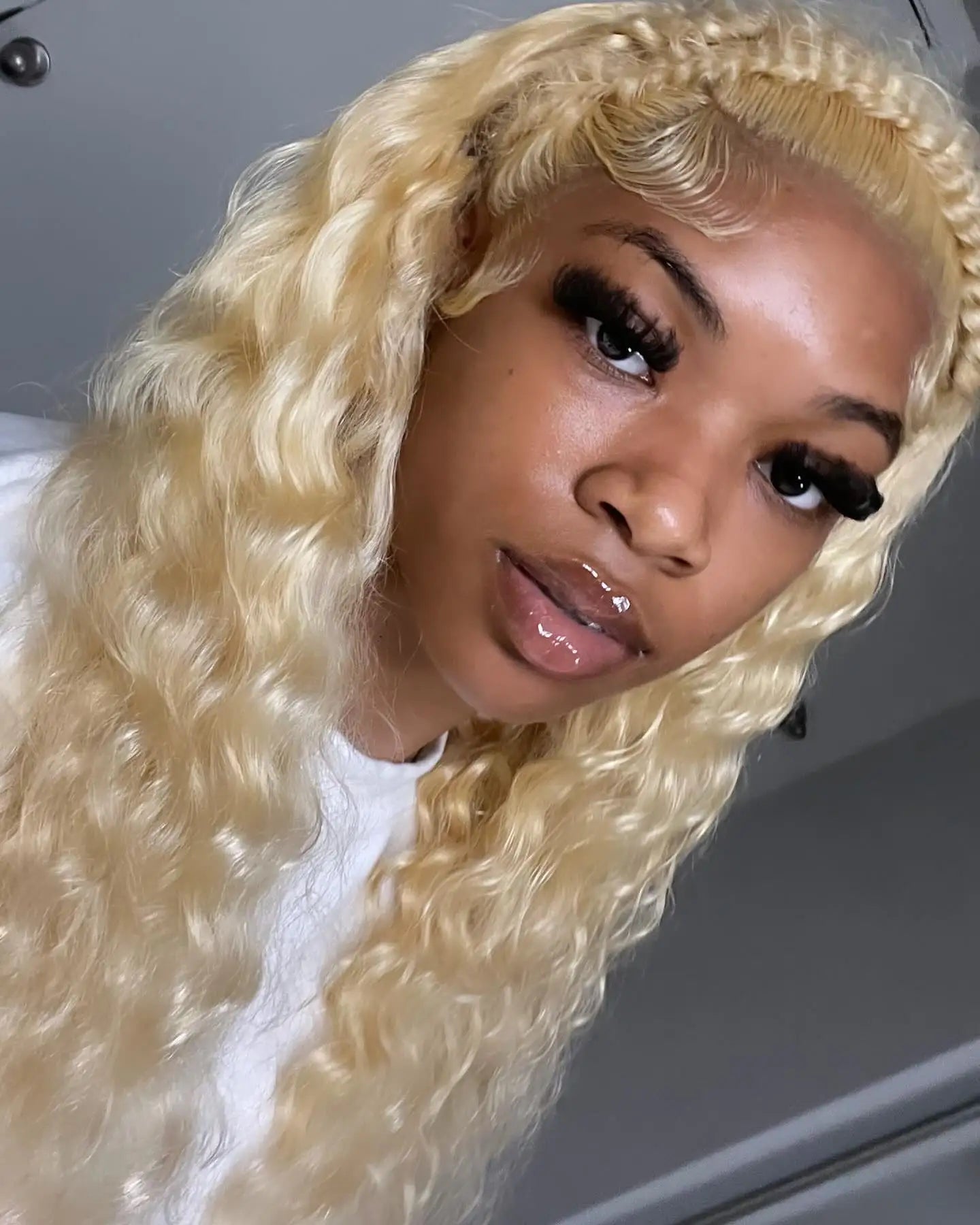 613 Blonde Deep Loose Wave HD Lace Frontal Wig – 13x4 / 13x6 Transparent Human Hair Wig