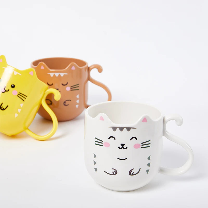 Cute Cat Mouthwash & Toothbrush Cup – Cartoon Plastic Mug for Home & Travel