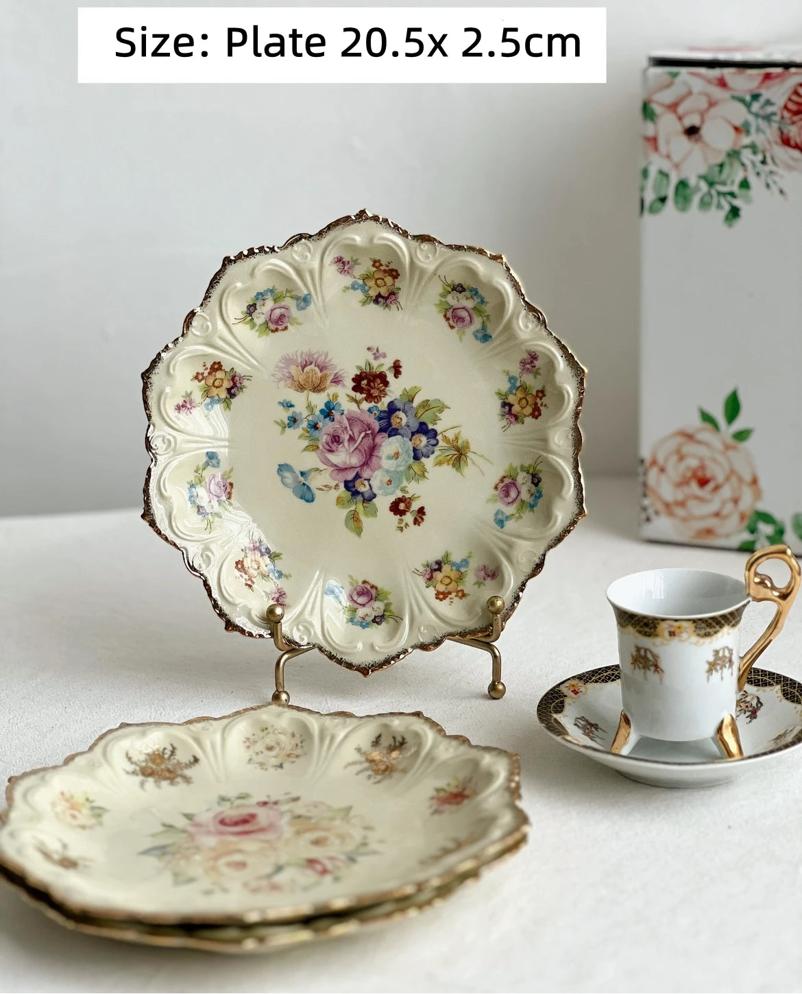 Vintage Ceramic Dinner Plate Set – Elegant Floral Porcelain Dinnerware for Cakes & Fine Dining