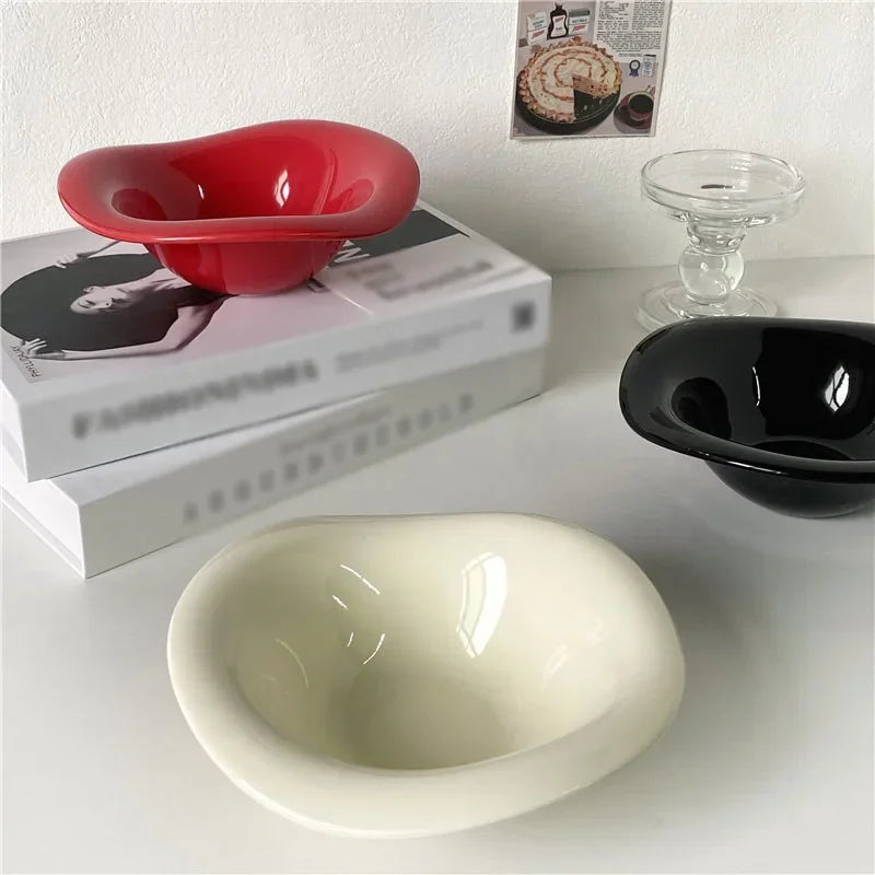 Wavy Ceramic Salad & Dessert Bowl – Irregular Cream Tableware