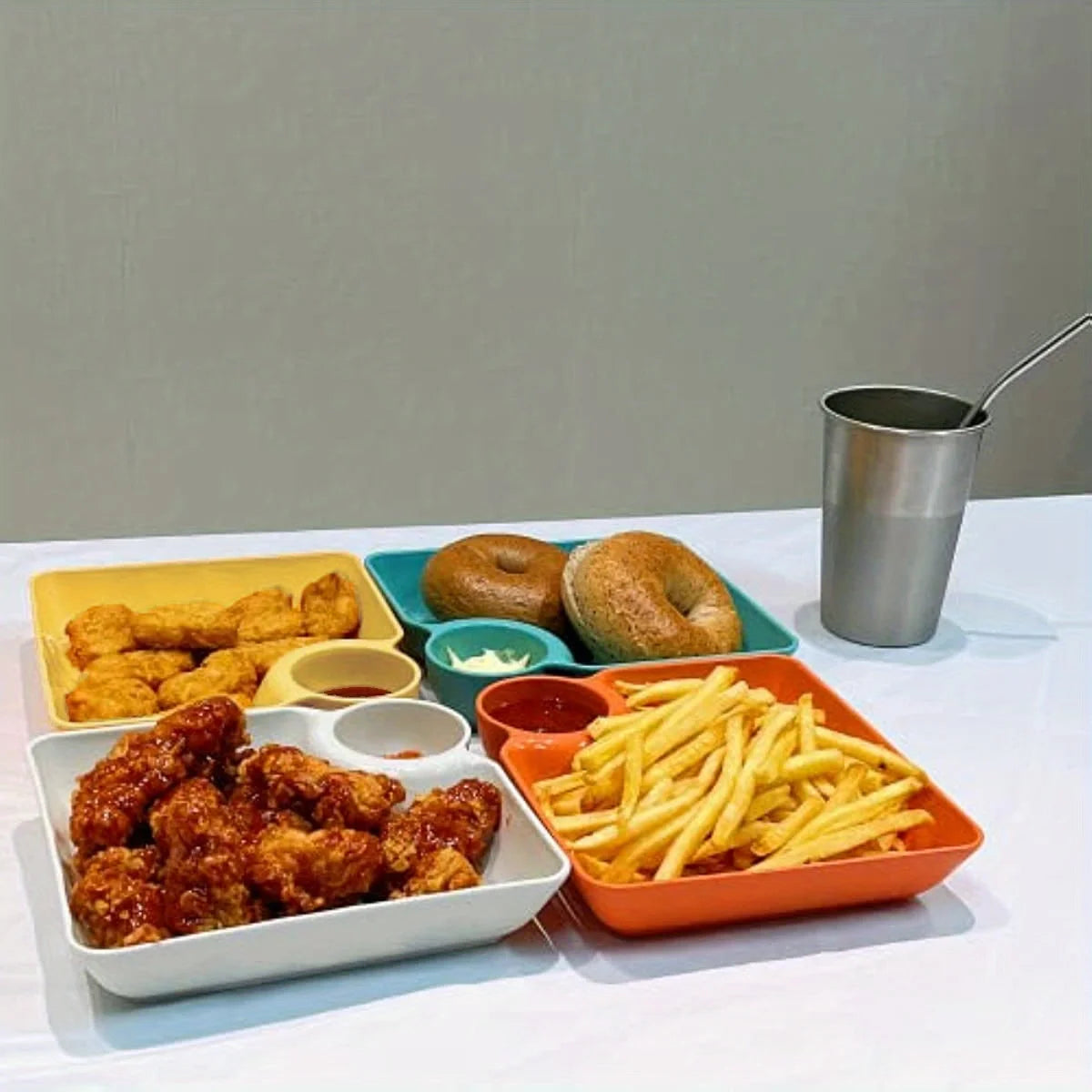 Plastic Serving Plate with Sauce Holder – Square Snack Tray for Dumplings, Fries & Party Food