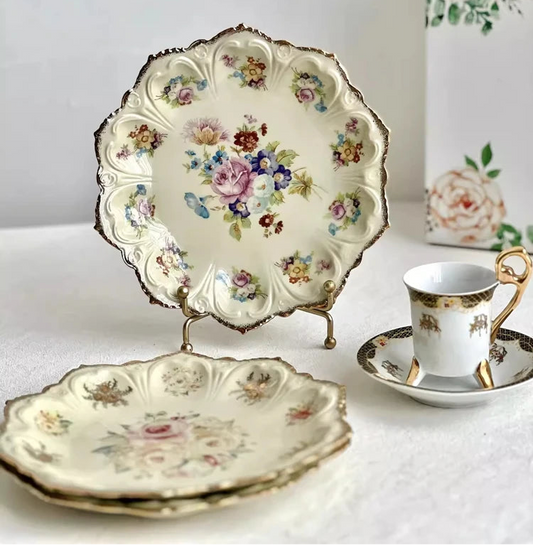 Vintage Ceramic Dinner Plate Set – Elegant Floral Porcelain Dinnerware for Cakes & Fine Dining