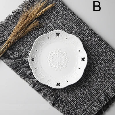 White Embossed Porcelain Plate – 6-Inch Round Ceramic Serving Dish for Weddings, Parties & Elegant Buffet Displays