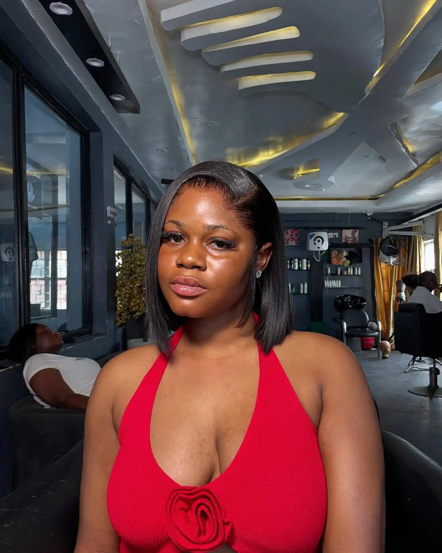 14 & 16 Inch HD Transparent Bone Straight Bob Lace Wig – 4x4 / 5x5 / 13x4, 250% Density, Natural Black