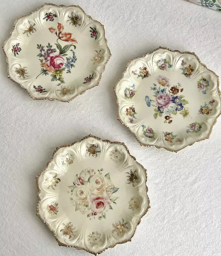 Vintage Ceramic Dinner Plate Set – Elegant Floral Porcelain Dinnerware for Cakes & Fine Dining