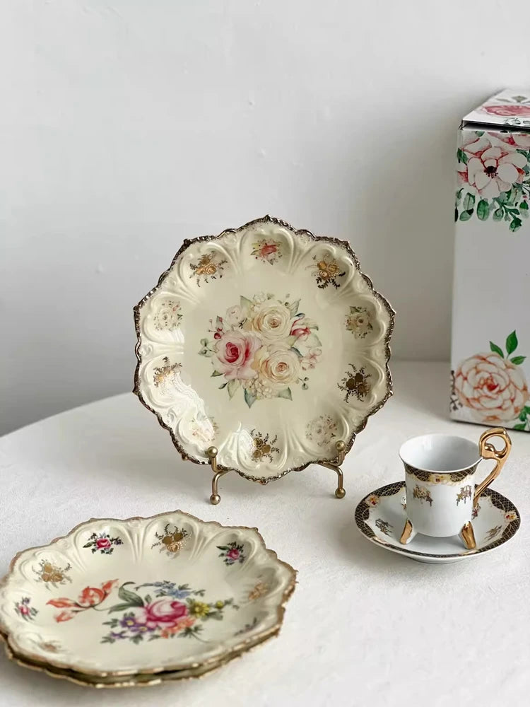 Vintage Ceramic Dinner Plate Set – Elegant Floral Porcelain Dinnerware for Cakes & Fine Dining