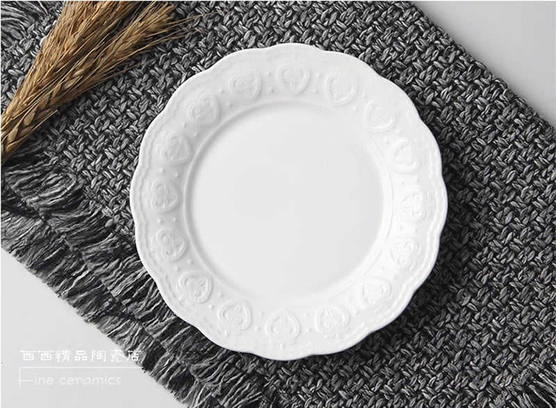 White Embossed Porcelain Plate – 6-Inch Round Ceramic Serving Dish for Weddings, Parties & Elegant Buffet Displays