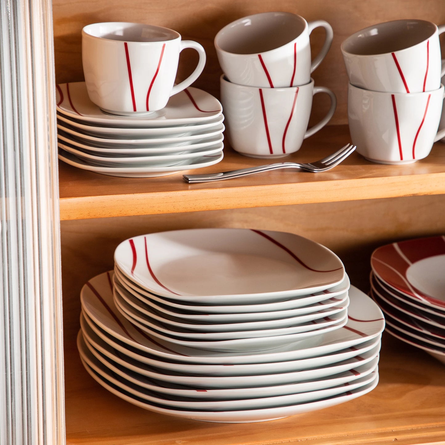 MALACASA Felisa 30-Piece Red Stripe Porcelain Dinner Set, Elegant Ivory Tableware for 6